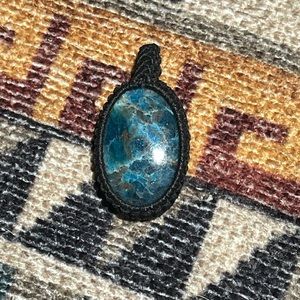Woven crystal pendant